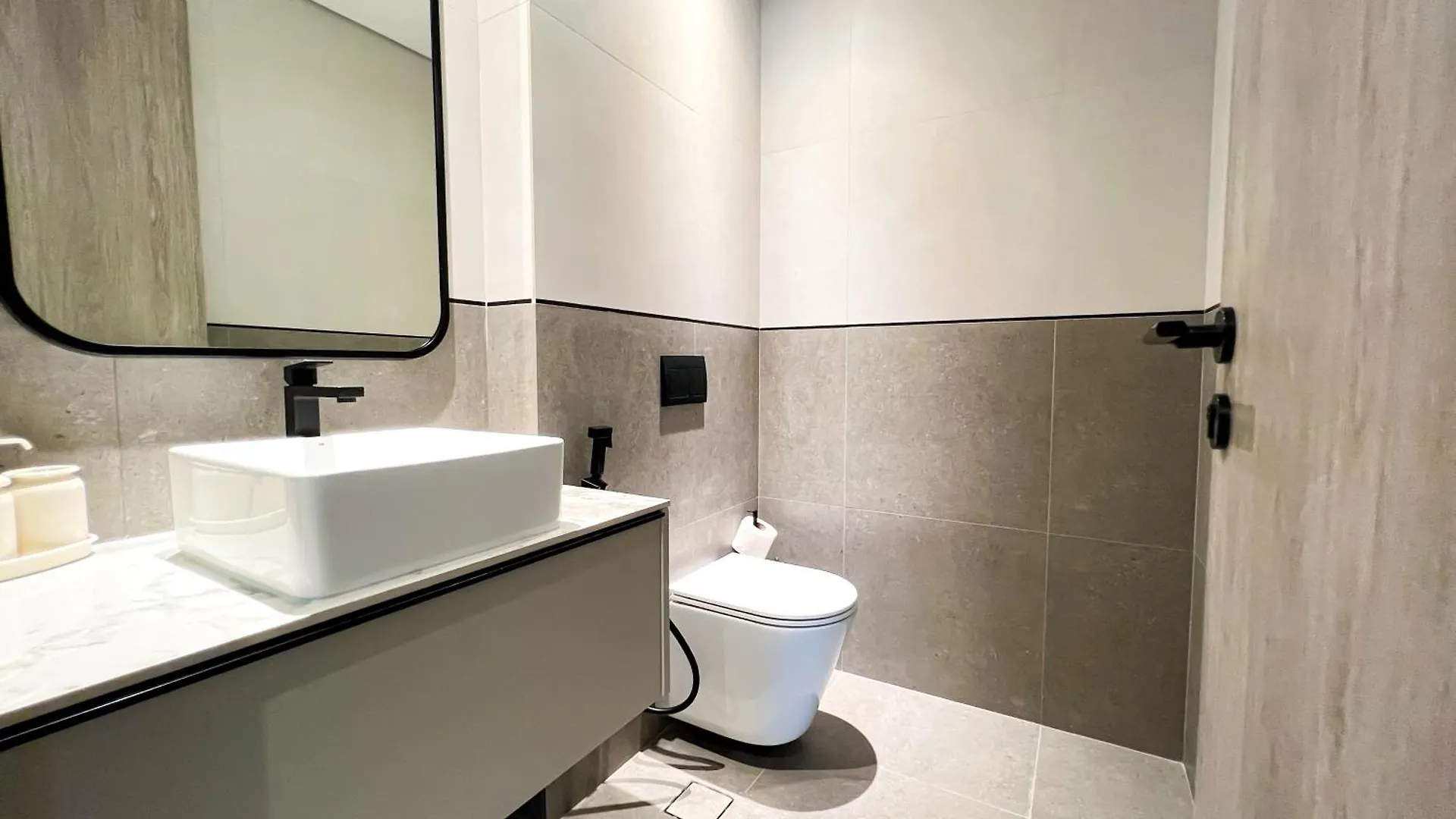 1-Br Gem With Luxe Amenities In Jvc Apartment Dubai